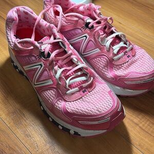 New Balance 860v4 RunDisney 2014 Minnie Mouse athletic shoes women’s 11.5